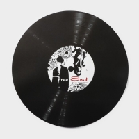 Салфетка сервировочная на стол Доляна &laquo;Виниловая пластинка&raquo;, d=38 см, цвет чёрный