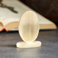 Икона &laquo;Владимирская&raquo;, на подставке, селенит