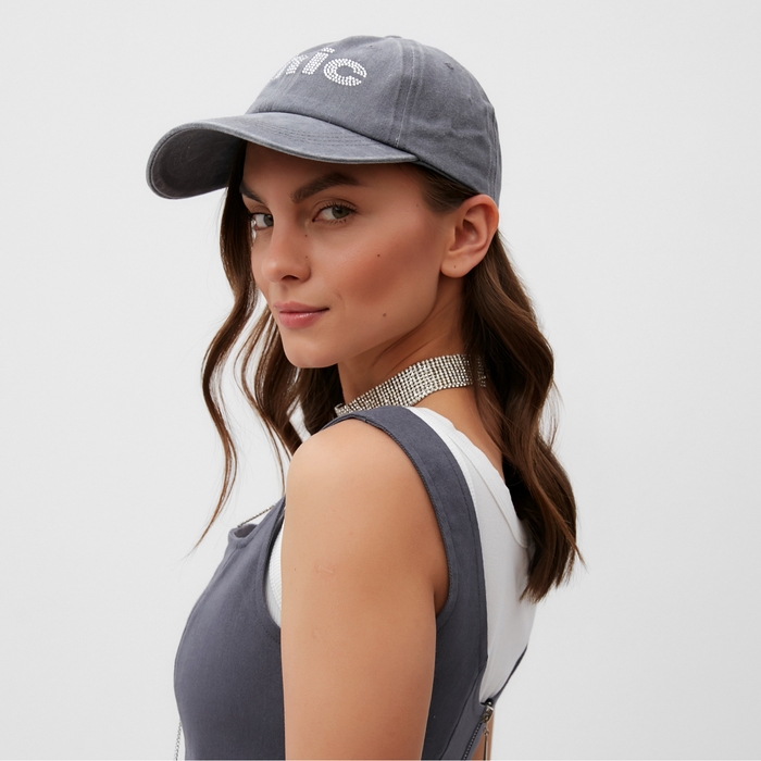 Кепка женская со стразами MIST Chic , серый, р. 56-58 Кепка женская со стразами MIST Chic , серый, р. 56-58
