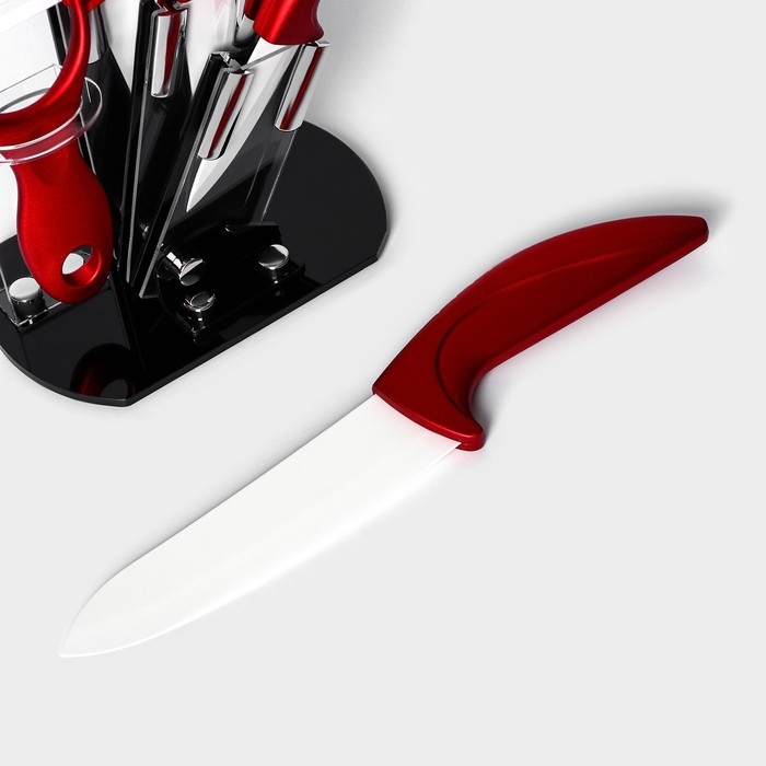 Набор кухонный на подставке &laquo;Изгиб&raquo;, 4 предмета: 3 ножа, овощечистка, + нож в подарок, цвет красный