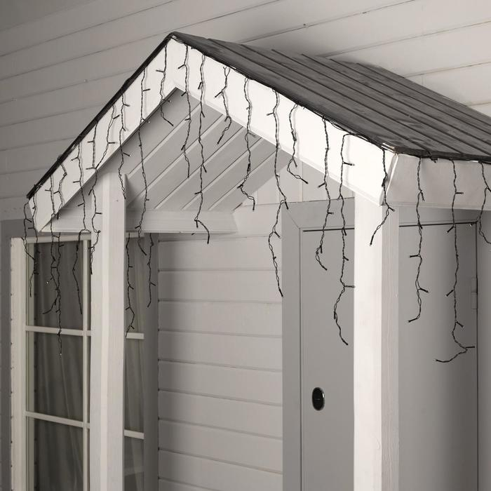 Гирлянда &laquo;Бахрома&raquo; 4 &times; 0.6 м, IP44, тёмная нить, 180 LED, свечение белое, 8 режимов, 220 В