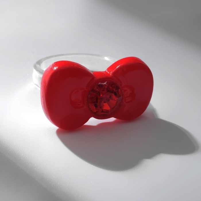 Кольцо &laquo;Бантик&raquo;, цвет красный, 17 размер