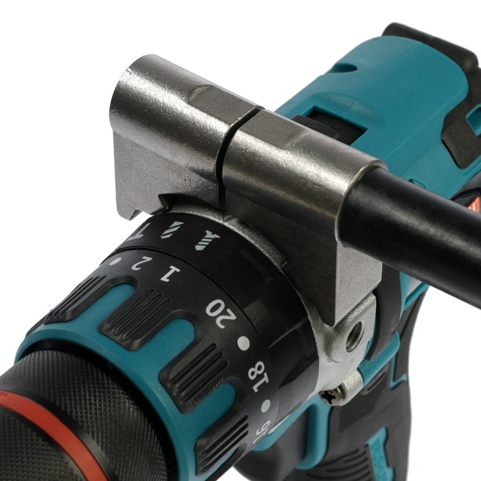 Дрель-шуруповерт BIYOTI BYT-CED05, бесщеточная, ударная, 20 В, 2х4 Ач, 90 Нм, кейс