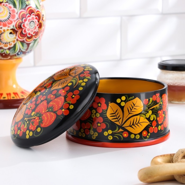 Коробка &laquo;Ягодка&raquo;, большая, 12-13&times;9-10 см, хохлома