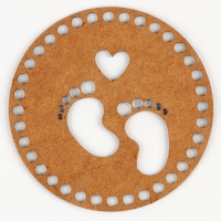 Донышко для вязания резное &laquo;Ножки малыша&raquo;, круг 15 см, хдф 3 мм