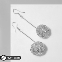 Серьги висячие &laquo;Шарик&raquo; переплетение, цвет светлое серебро, 6,5 см