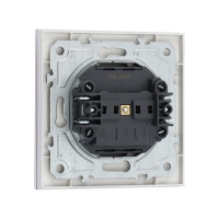 Розетка одноместная TOT Glossy Glass, 10 А, скрытая, без з/к, стекло, серебристая Розетка одноместная TOT Glossy Glass, 10 А, скрытая, без з/к, стекло, серебристая