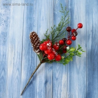 Декор "Зимнее очарование" шишка ягоды веточки зелени, 20 см
