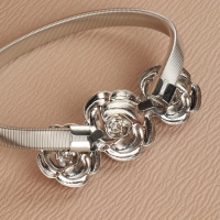 Подхват для штор &laquo;Розы&raquo;, 8,7 &times; 3,5 см, 23,5 см, цвет серебряный