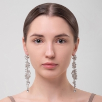 Серьги висячие со стразами &laquo;Вечерние&raquo; цветение, цвет белый в серебре, 10,5 см