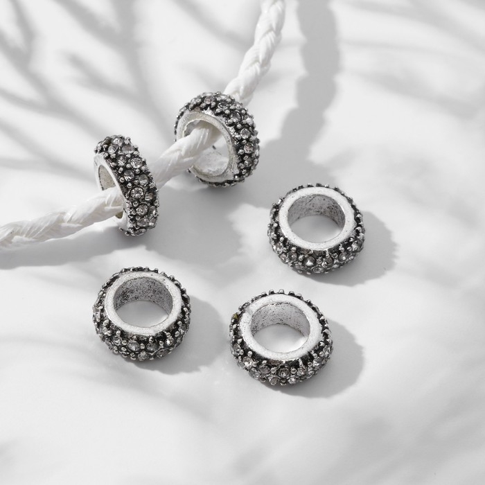 Разделитель «Кольцо» блеск, цвет белый в серебре Разделитель «Кольцо» блеск, цвет белый в серебре