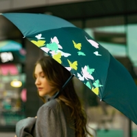 Зонт женский механический &laquo;Яркие бабочки&raquo;, 8 спиц, d=95, цвет чёрный