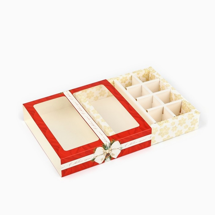 Коробка под 8 конфет и шоколад с ячейками &laquo;Новогодняя роскошь&raquo;, 18 х 18 х 4 см, Новый год
