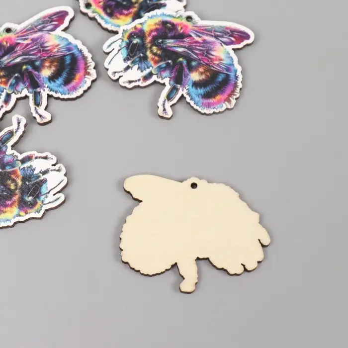 Декор для творчества дерево "Цветная пчела" 3,3х3,9х0,3 см