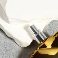 Флакон для парфюма &laquo;Сердце&raquo;, стеклянный, с распылителем, 25 мл, цвет золотистый