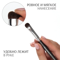 Кисть для макияжа «PREMIUM», 16,5 см, цвет чёрный Кисть для макияжа «PREMIUM», 16,5 см, цвет чёрный