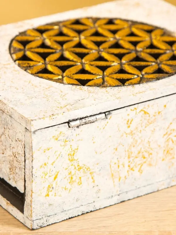 Шкатулка "Цветы" 19х15х7 см, МДФ