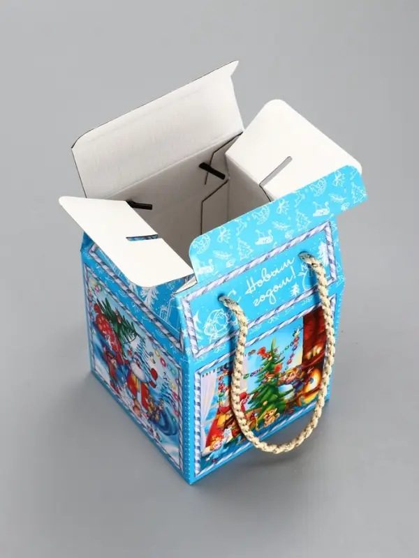 Подарочная новогодняя коробка &laquo;Снегоход&raquo;, Чемоданчик малый, 18&times;18&times;14 см