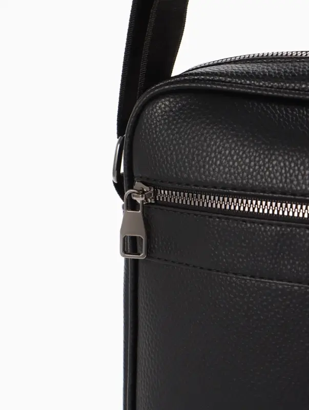 Сумка мужская, 21*7*25 см, отд на молнии, 2 н/карман, длин рег.ремень, черный