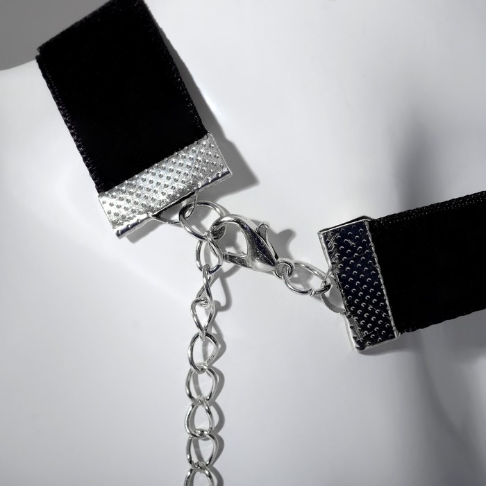 Чокер &laquo;Стразинка&raquo; ромб, цвет белый в серебре, 33 см