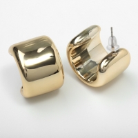 Серьги пластик &laquo;Круг&raquo; муза, цвет золото