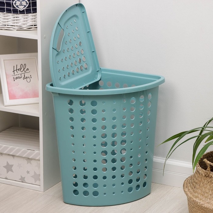 Корзина для белья угловая с крышкой &laquo;Молетта&raquo;, 45 л, 40&times;51&times;53 см, цвет бирюзовый