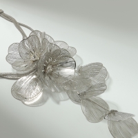 Колье &laquo;Цветок&raquo; распустившийся, цвет серебро, 40 см