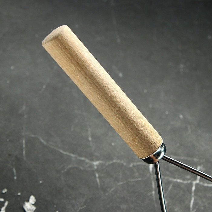 Толкушка с деревянной ручкой &laquo;Змейка&raquo;, 27 см