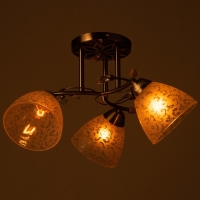 Люстра "Фриони" 3 лампы 40Вт Е27 бронза 45х45х26 Люстра "Фриони" 3 лампы 40Вт Е27 бронза 45х45х26