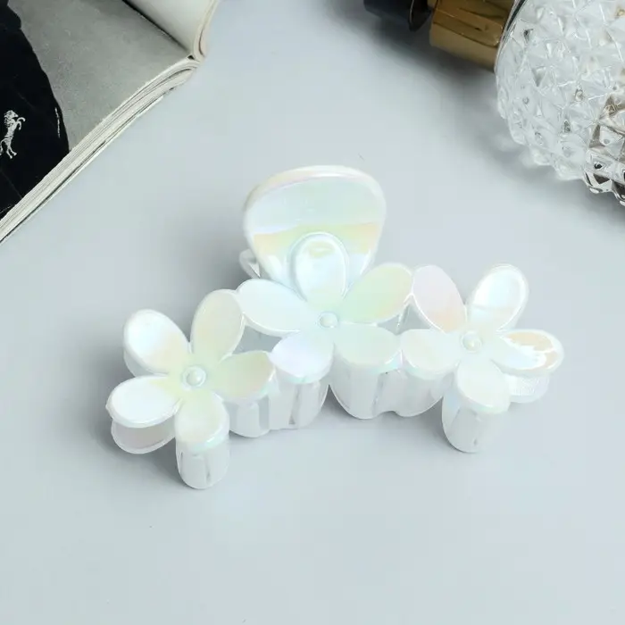 Краб для волос "Лунара" ромашки, 8,5 см, белый