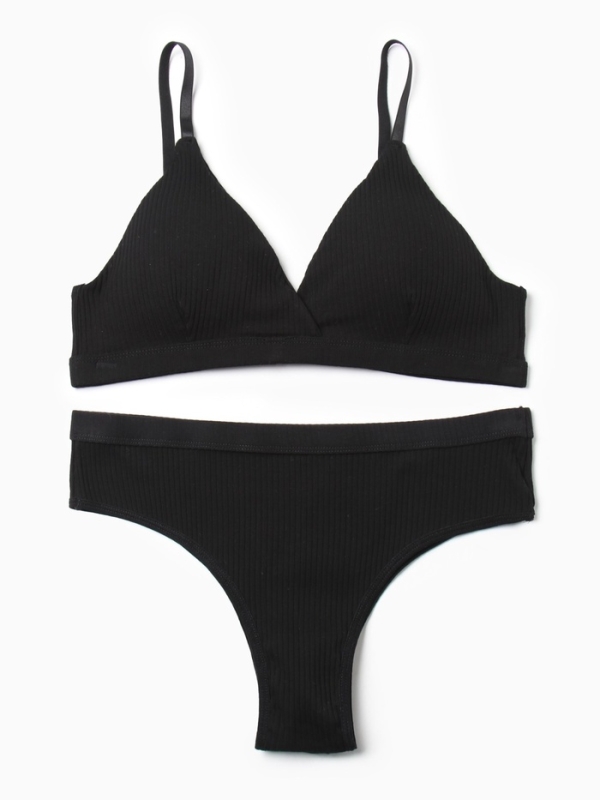 Комплект женский (топ, трусы) цвет черный, размер 42-44