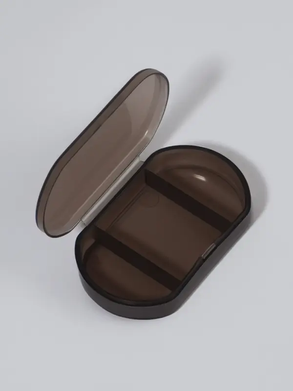 Таблетница - органайзер, 6&times;3.5&times;1.3 см, 3 секции, чёрная