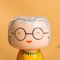 Деревянная кукла кокеши &laquo;Ирис&raquo;, 8&times;7.5&times;16 см