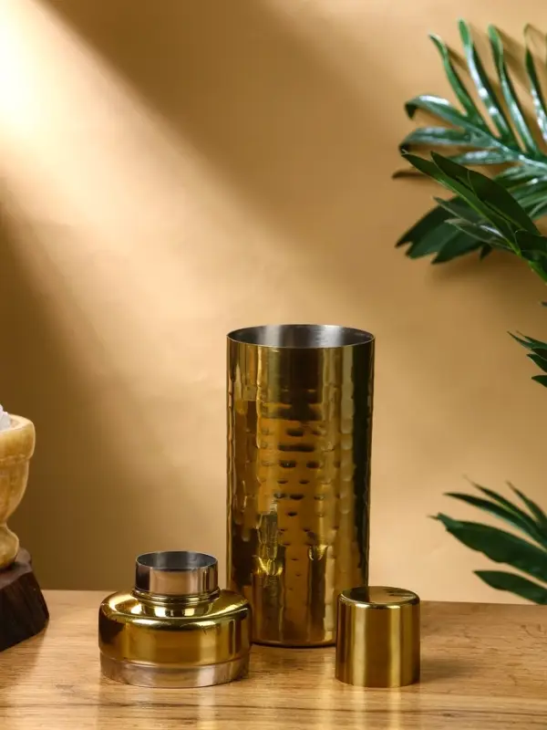 Шейкер "Золото" нержавеющая сталь 7х7х23 см