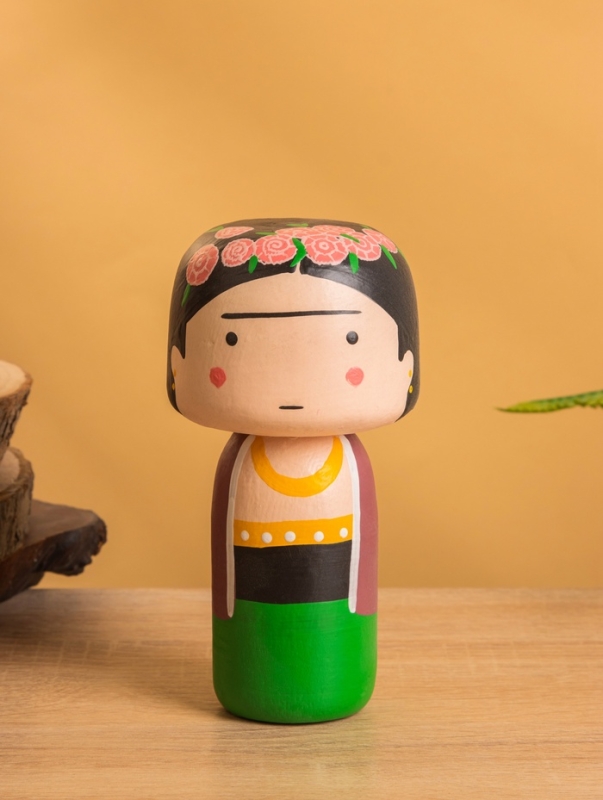 Деревянная кукла кокеши &laquo;Фрида&raquo;, 8&times;7.5&times;16 см