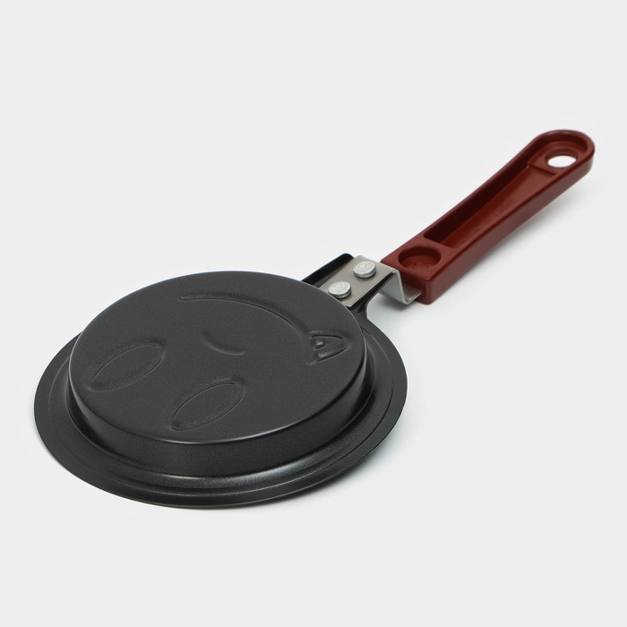 Сковорода Доляна &laquo;Улыбка&raquo;, d=12 см, пластиковая ручка, антипригарное покрытие, цвет чёрный