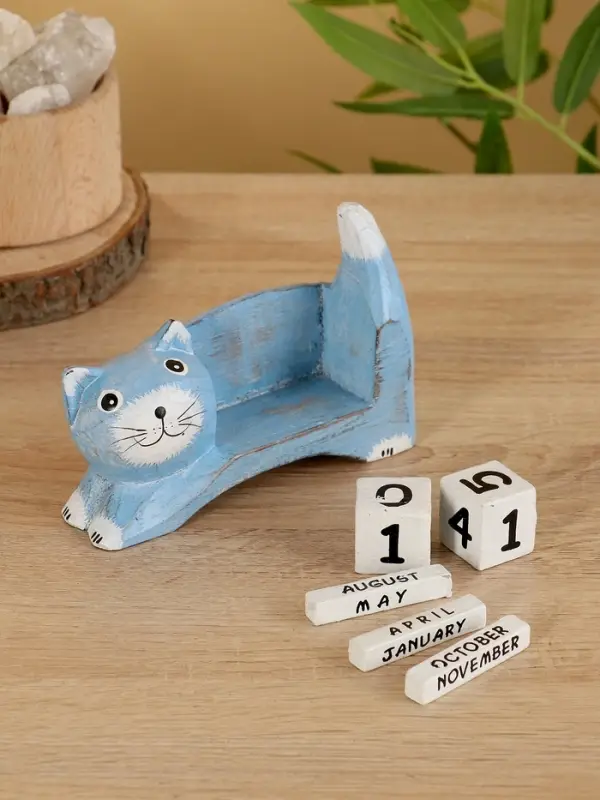 Календарь настольный &laquo;Кошка&raquo;, 13&times;4&times;10 см, дерево