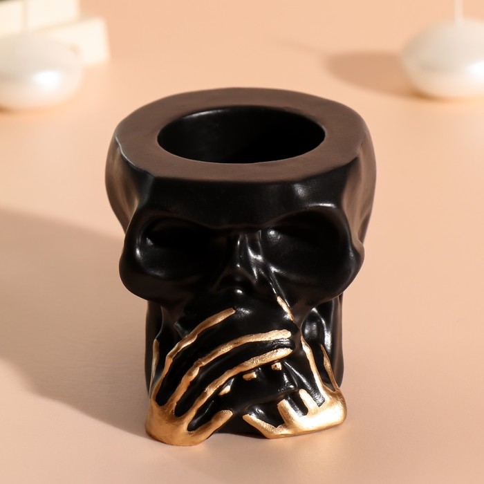 Подсвечник Подсвечник "Череп Безмолвие" 7*10см черный с золотыми пальцами