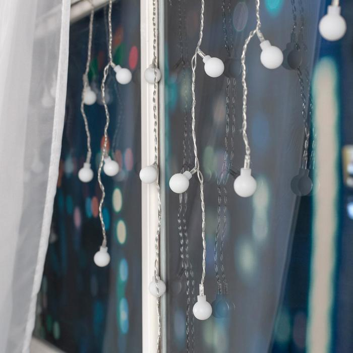 Гирлянда &laquo;Бахрома&raquo; 3 &times; 0.5 м с насадками &laquo;Шарики&raquo;, IP20, прозрачная нить, 80 LED, свечение мульти (RG/RB), мигание, 220 В