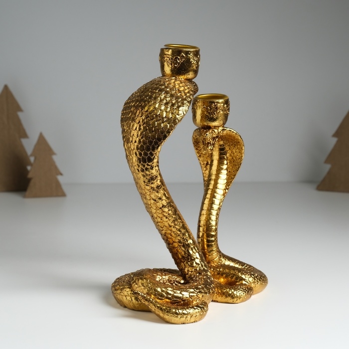 Подсвечник полистоун на 2 свечи "Две королевские кобры" золото 14,5х10,5х21,2 см