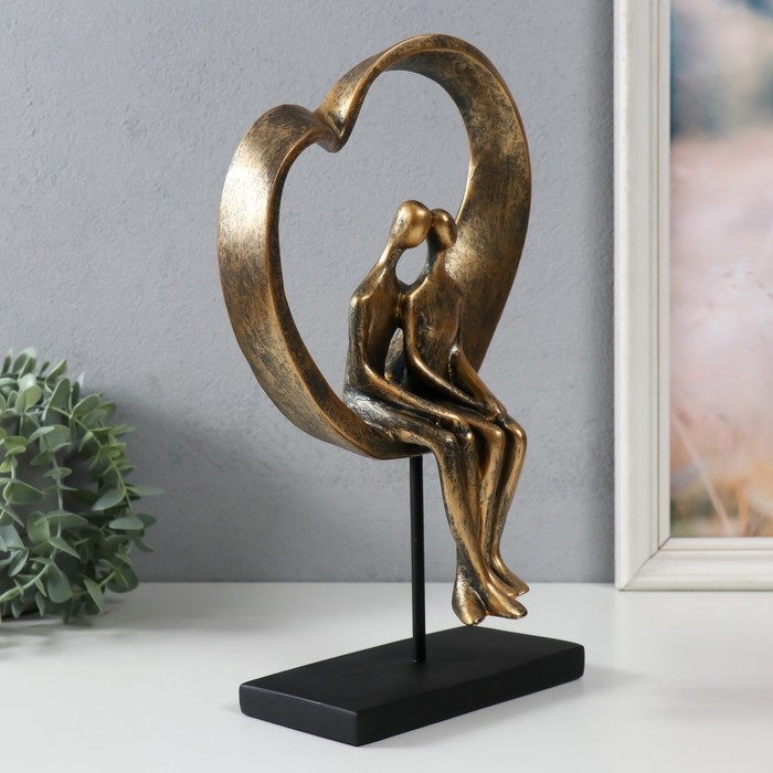 Сувенир полистоун "Двое в сердечке" под металл 19,4х10,4х31,5 см