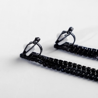 Клипсы &laquo;Лёд&raquo; классика, цвет чёрный в чёрном металле