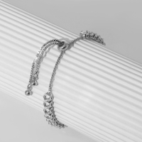 Браслет со стразами &laquo;Сияй&raquo; на затяжке, цвет белый в серебре