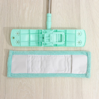 Швабра для мытья пола плоская Доляна, насадка из микрофибры 40&times;10 см, телескопическая стальная ручка 68(122) см