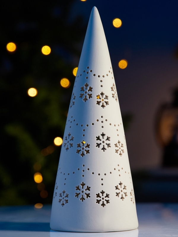 Светодиодная фигура "Елка со снежинками" 22х9х9, 1 LED, LR44x3(в компл.), Т/БЕЛЫЙ