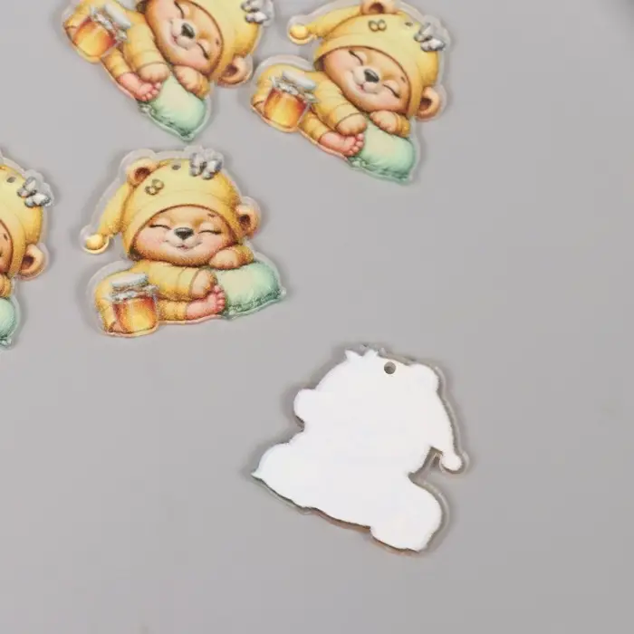 Декор для творчества акрил "Медвежонок в пижамке с баночкой мёда сладко спит" 3х3х0,2 см