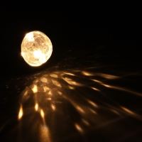 Гирлянда &laquo;Нить&raquo; 5.4 м с насадками &laquo;Диско-шары&raquo;, IP44, тёмная нить, 10 LED, свечение красное/тёплое белое, солнечная батарея