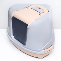 Туалет-домик угловой для кошек закрытый с дверцей 57*46*37 см, бежево-серый