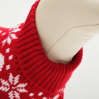 Свитер "Косточки-снежинки", размер 16 (ДС 35-39, ОГ 38-50, ОШ 24-28 см), красный Свитер "Косточки-снежинки", размер 16 (ДС 35-39, ОГ 38-50, ОШ 24-28 см), красный