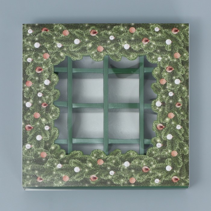 Коробка под 16 конфет с ячейками &laquo;С Новым годом&raquo; 17.7 х 17.7 х 3.8 см, Новый год